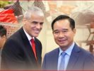 Đời sống nhân dân chỉ là thứ yếu sau những lời hứa ngoại giao.